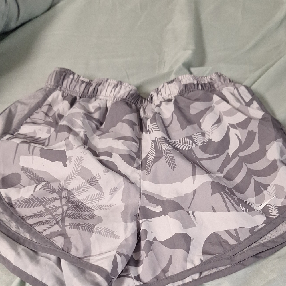 NIKE Gray Camouflage Women's Shorts